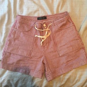 Vintage levis women high rise shorts size 8